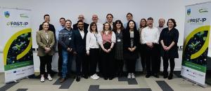 Pictured at the far left are Zara Lonergan and Anton Pluschke, Enterprise Ireland and at the far right James Healy and Karen Dawson, Teagasc with participants in the inaugural FAST-IP programme