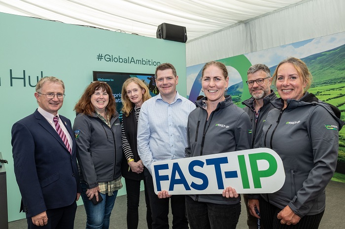 Pictured (l-r) are; Professor Frank O’Mara, Teagasc Director; Fiona Delaney, FAST-IP participant; Marina Donohoe, Head of Research and Innovation at Enterprise Ireland; Peter Burke TD, Minster for Enterprise, Trade and Employment; Natasha Page-Wood, FAST-IP participant; Brian Russell, FAST-IP participant, and Professor Kate Robson Brown, UCD Vice-President for Research, Innovation and Impact. (Cre