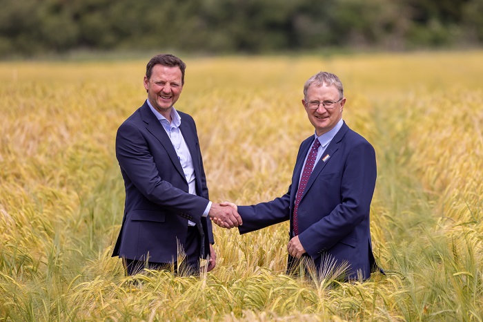 Joe Cunningham, Chief Executive of Laois and Offaly Education and Training Board with Professor Frank O' Mara, Director of Teagasc.
