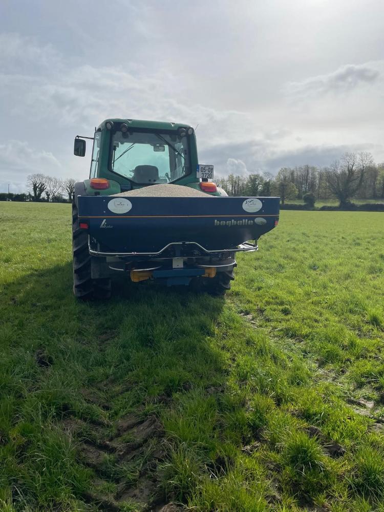 Fertiliser spreader in field