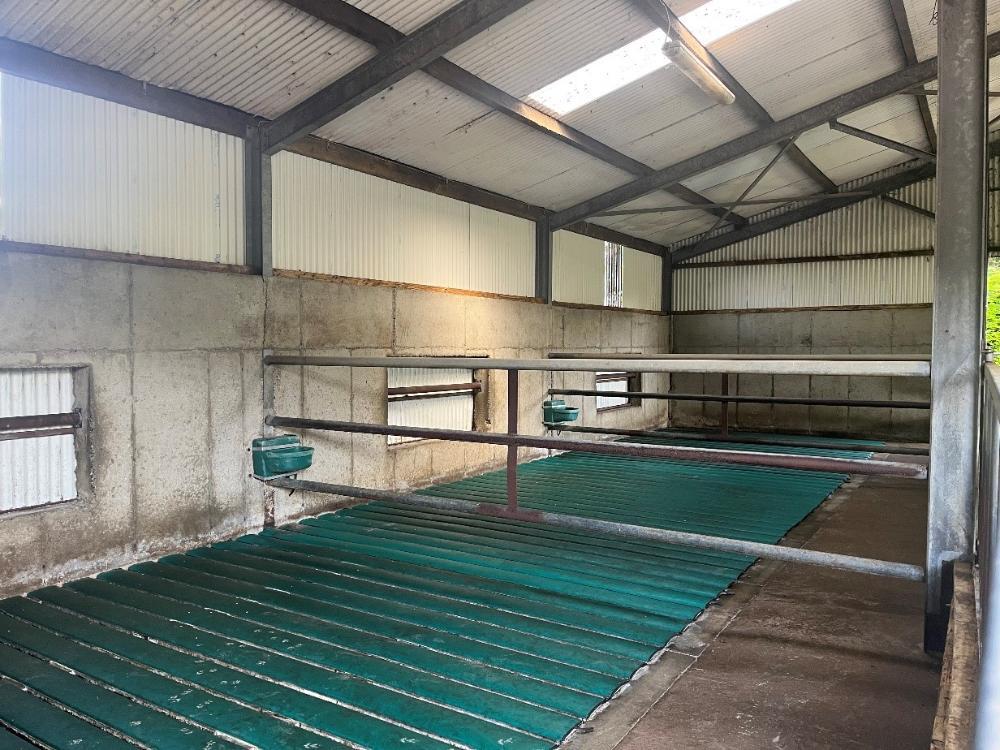 Slatted tank