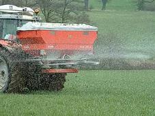 Tractor Fertilliser spreading body image