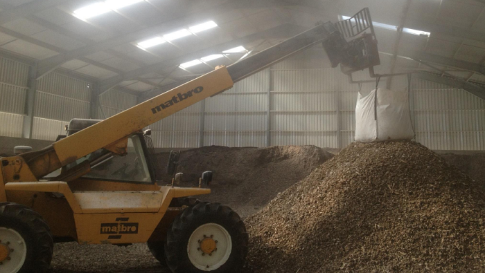 Using poultry manures on tillage farms - a win-win opportunity