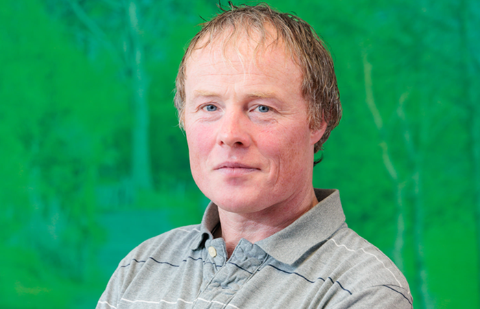 A head and shoulders picture of Jason Coulter