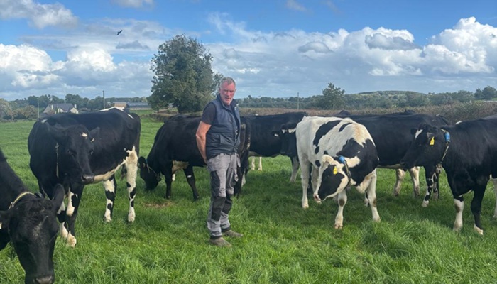 Heifer performance and extended grazing focus on Teagasc/Lakeland Demo Farms