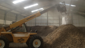 Using poultry manures on tillage farms – a win-win opportunity