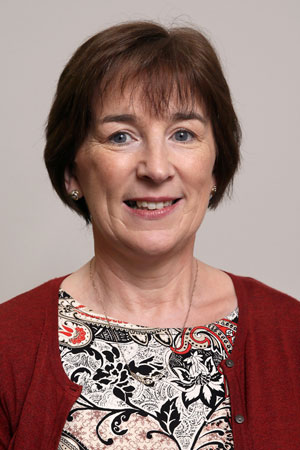 Bernadette Lynn