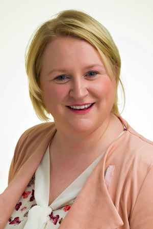Fiona Thorne 