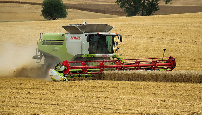 Harvest without headaches: Combine maintenance and soil care