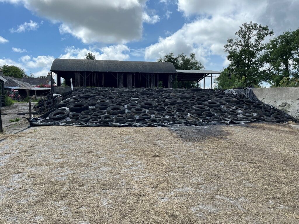 Silage pit made from first cut