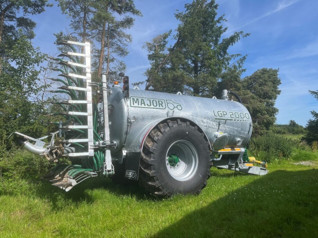 New tanker with trailing shoe